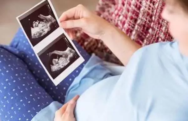 怀孕10天最明显的征兆：恶心呕吐、月经推迟都是怀孕早期的明显特征-第1张图片-爱薇女性网