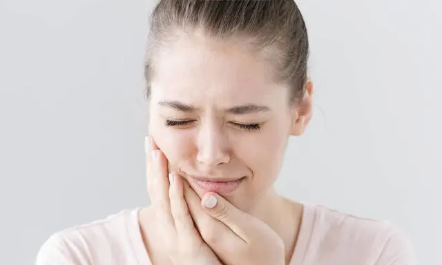 快速止牙痛的6个简单方法 小偏方，牙痛怎么快速止痛-第3张图片-爱薇女性网