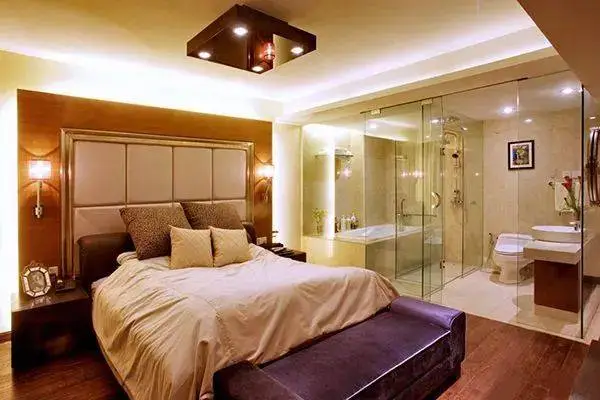 酒店的大镜子对着床做什么用的，这7大用途你绝对想不到
